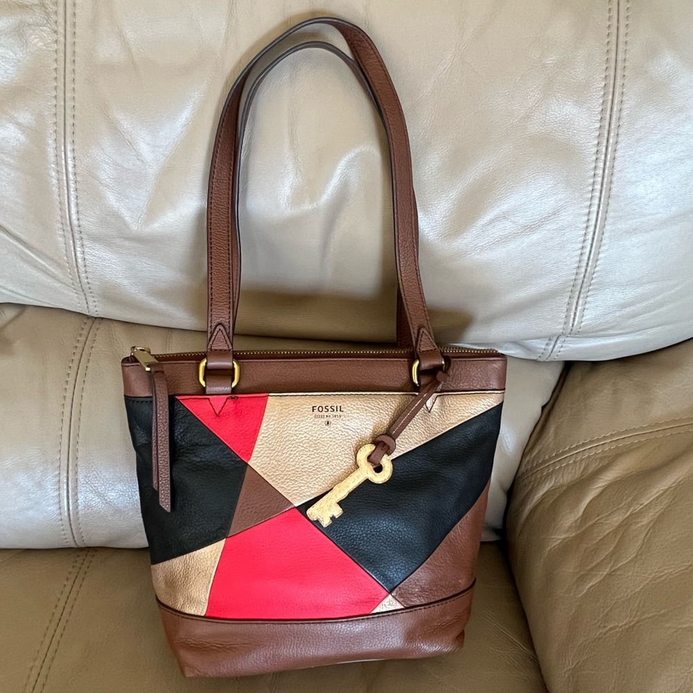 Beautiful authentic fossil Purse